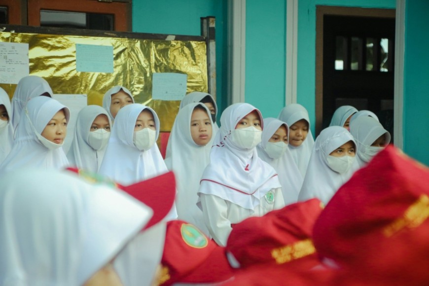 larangan penggunaan jilbab