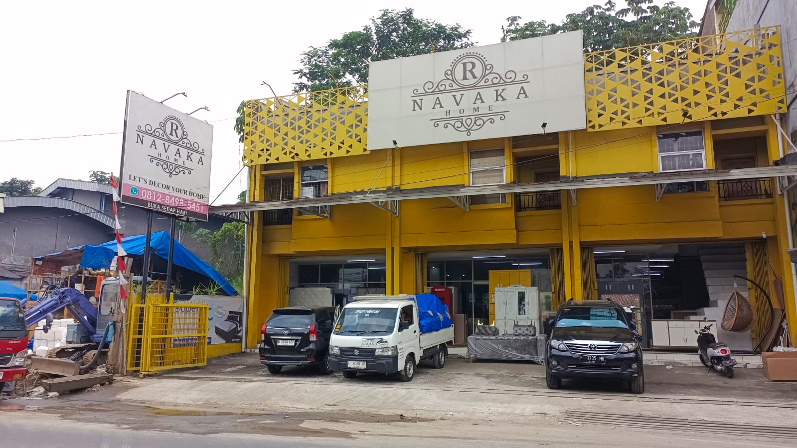 The NAVAKA furniture store