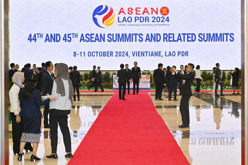 Keketuaan Laos di ASEAN