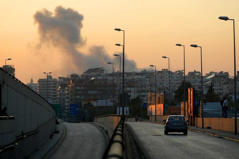 Militer Israel menyerang Beirut