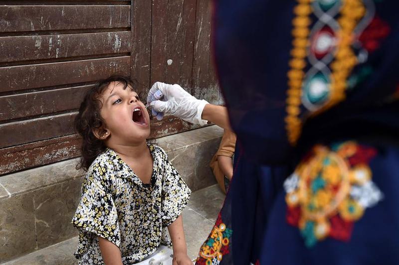 Virus polio liar