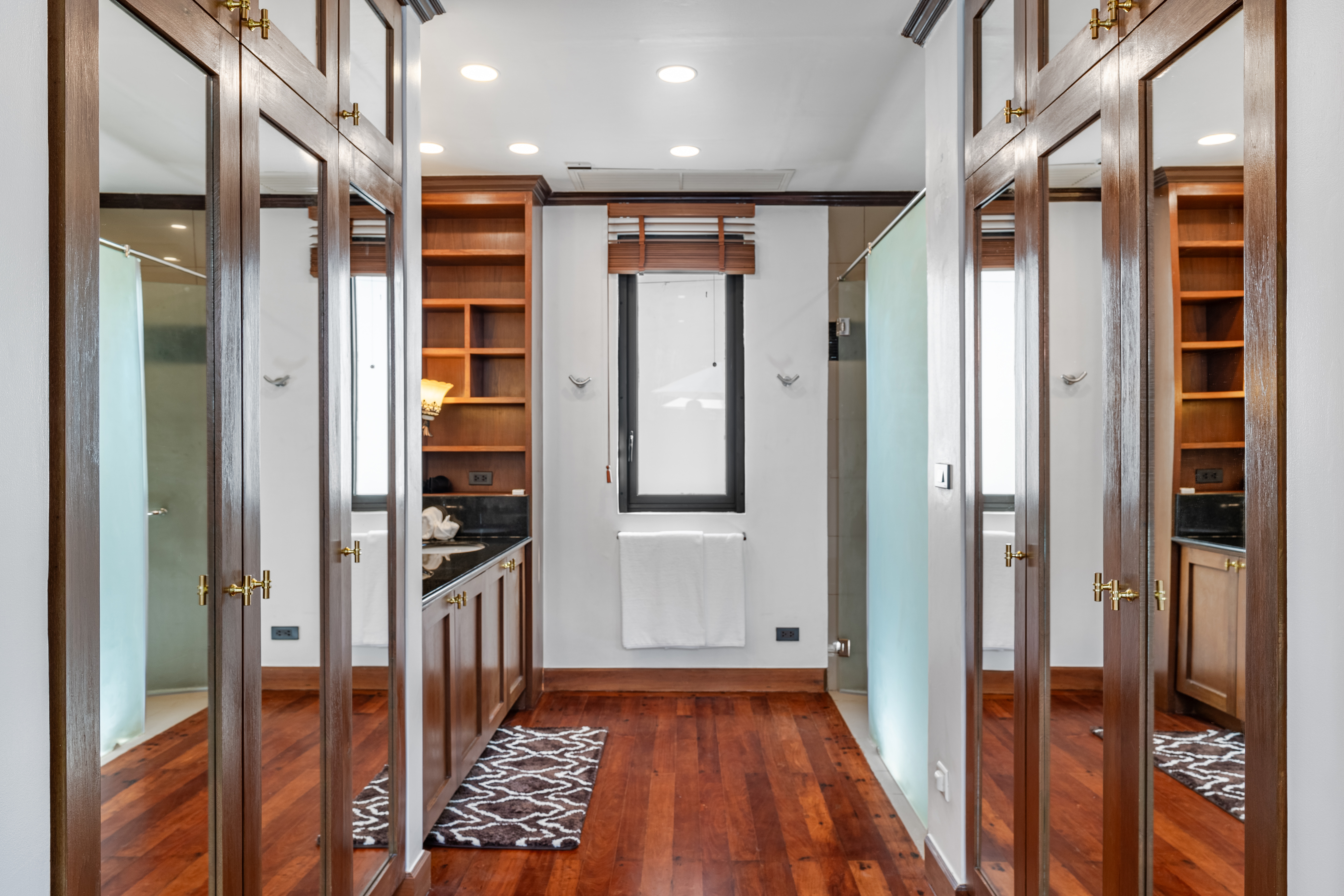 Property image - gallery 11