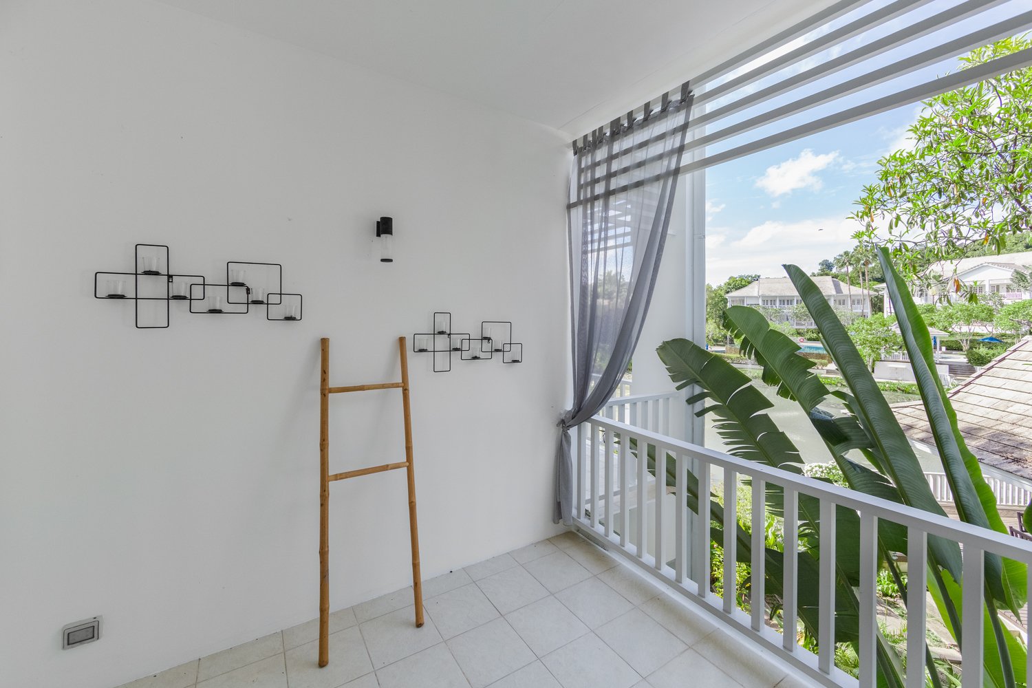 Property image - gallery 36