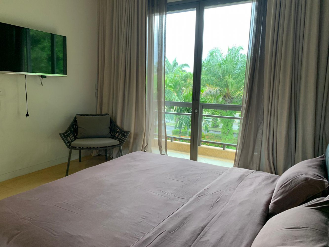 Property image - gallery 36