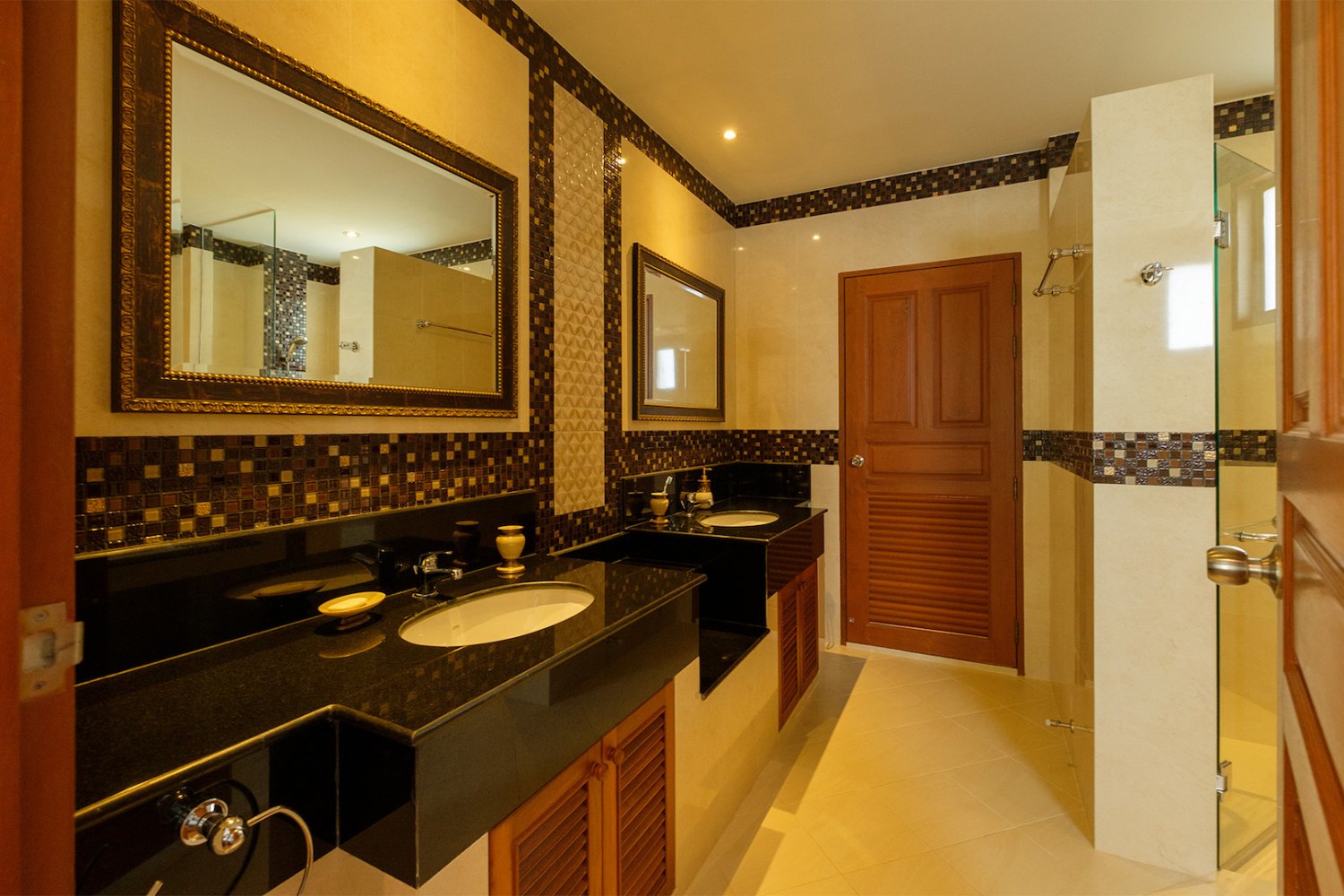 Property image - gallery 16