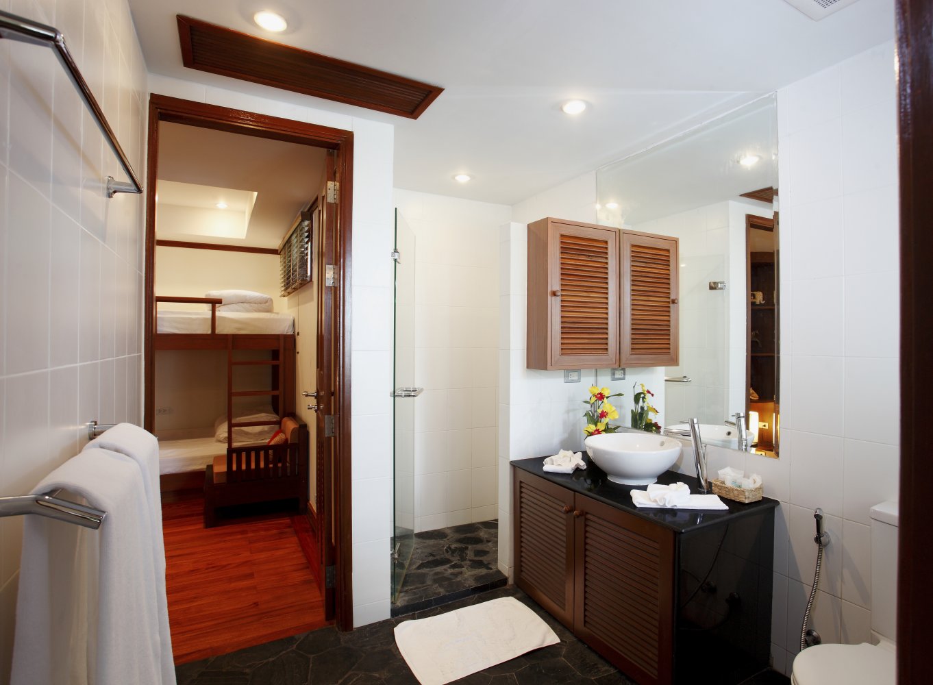 Property image - gallery 36