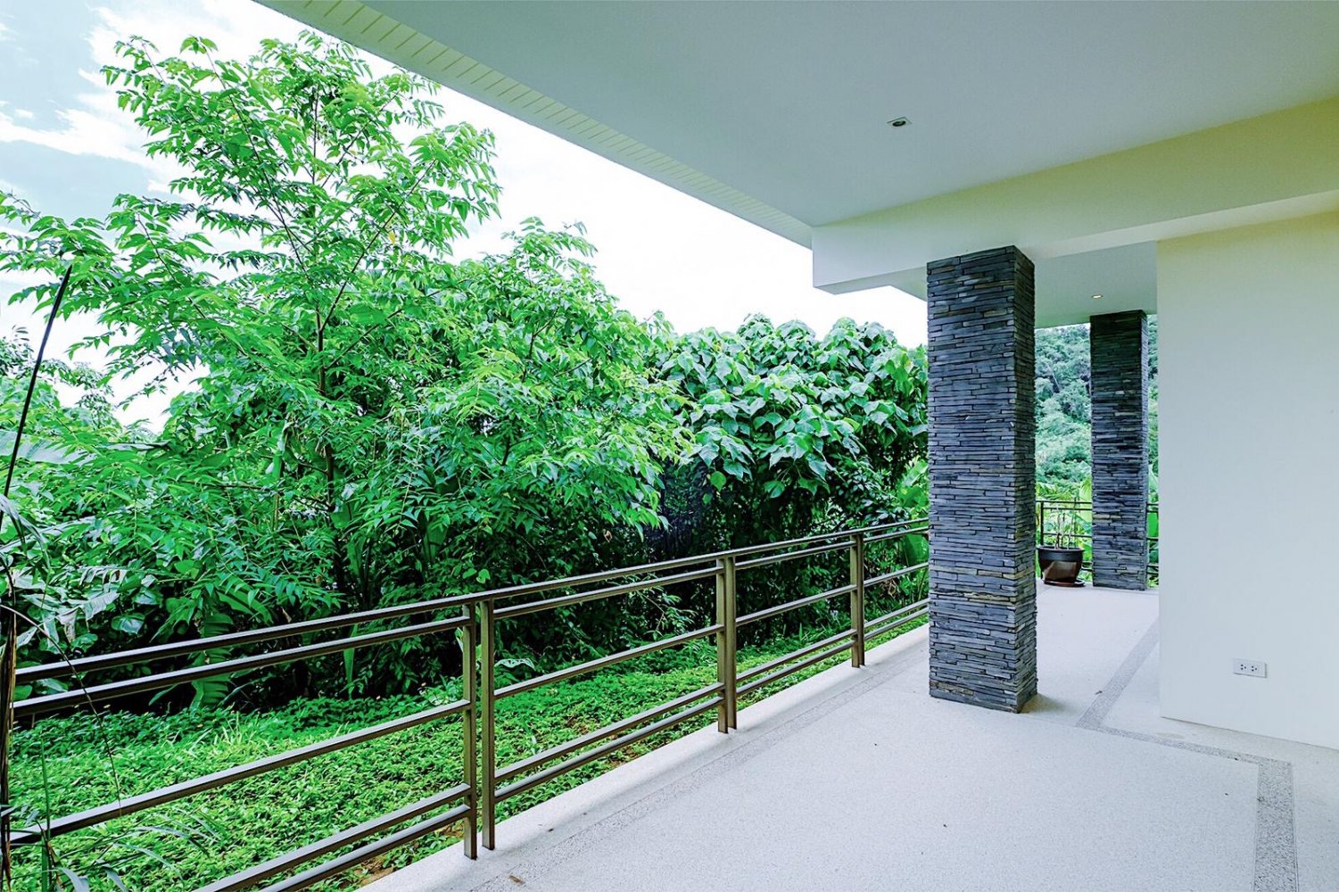 Property image - gallery 35