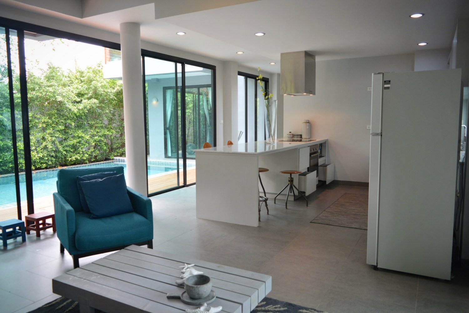 Великолепная вилла с 3 спальнями и с видом на бассейн в проекте Тивана Вилллас, на пляже Бангтао/Лагуна