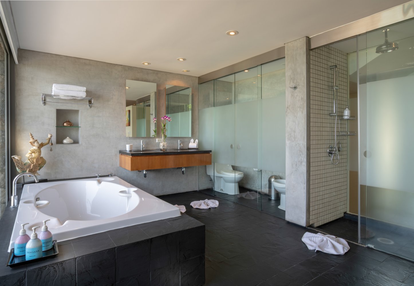 Property image - gallery 33