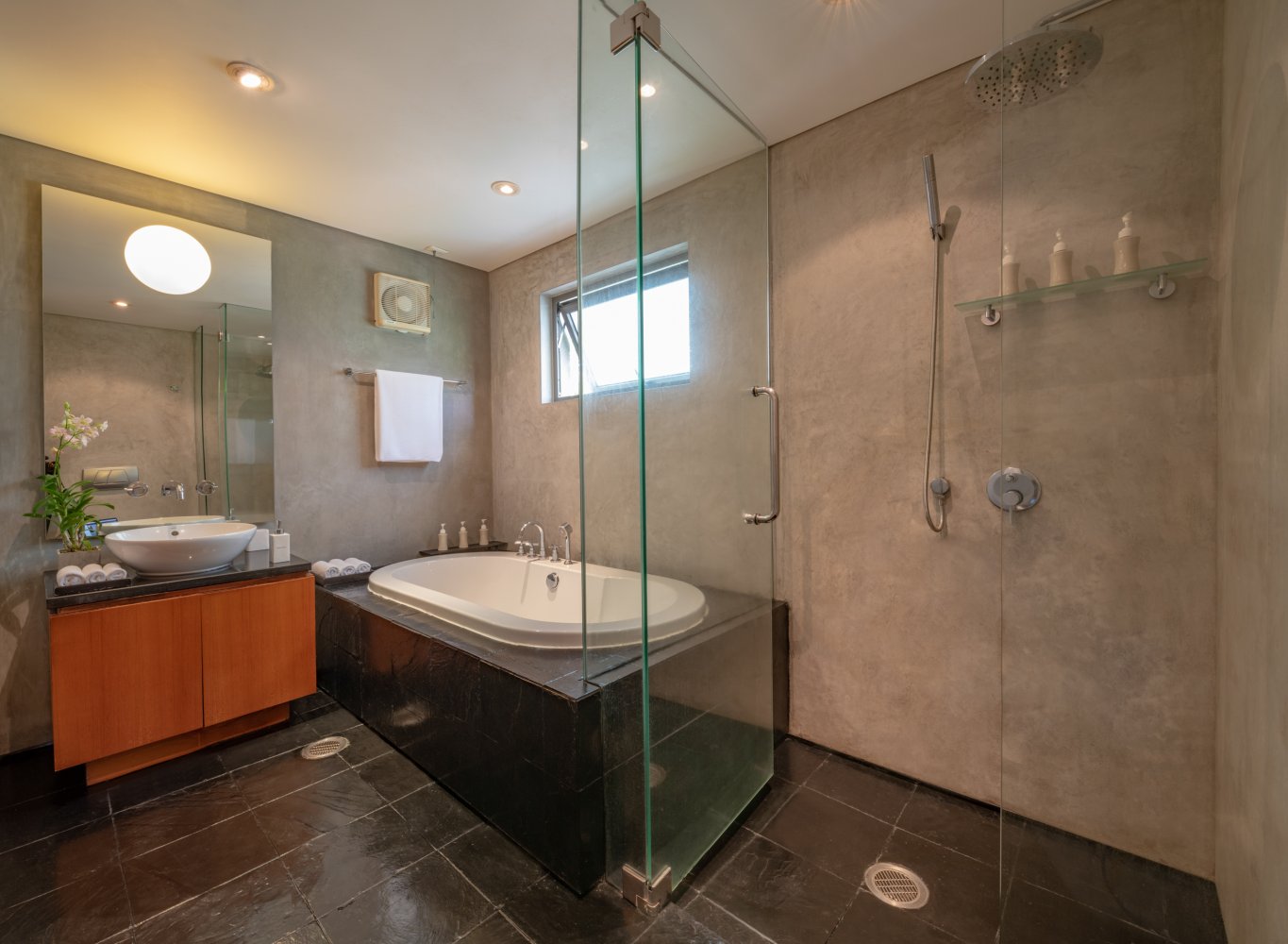 Property image - gallery 25