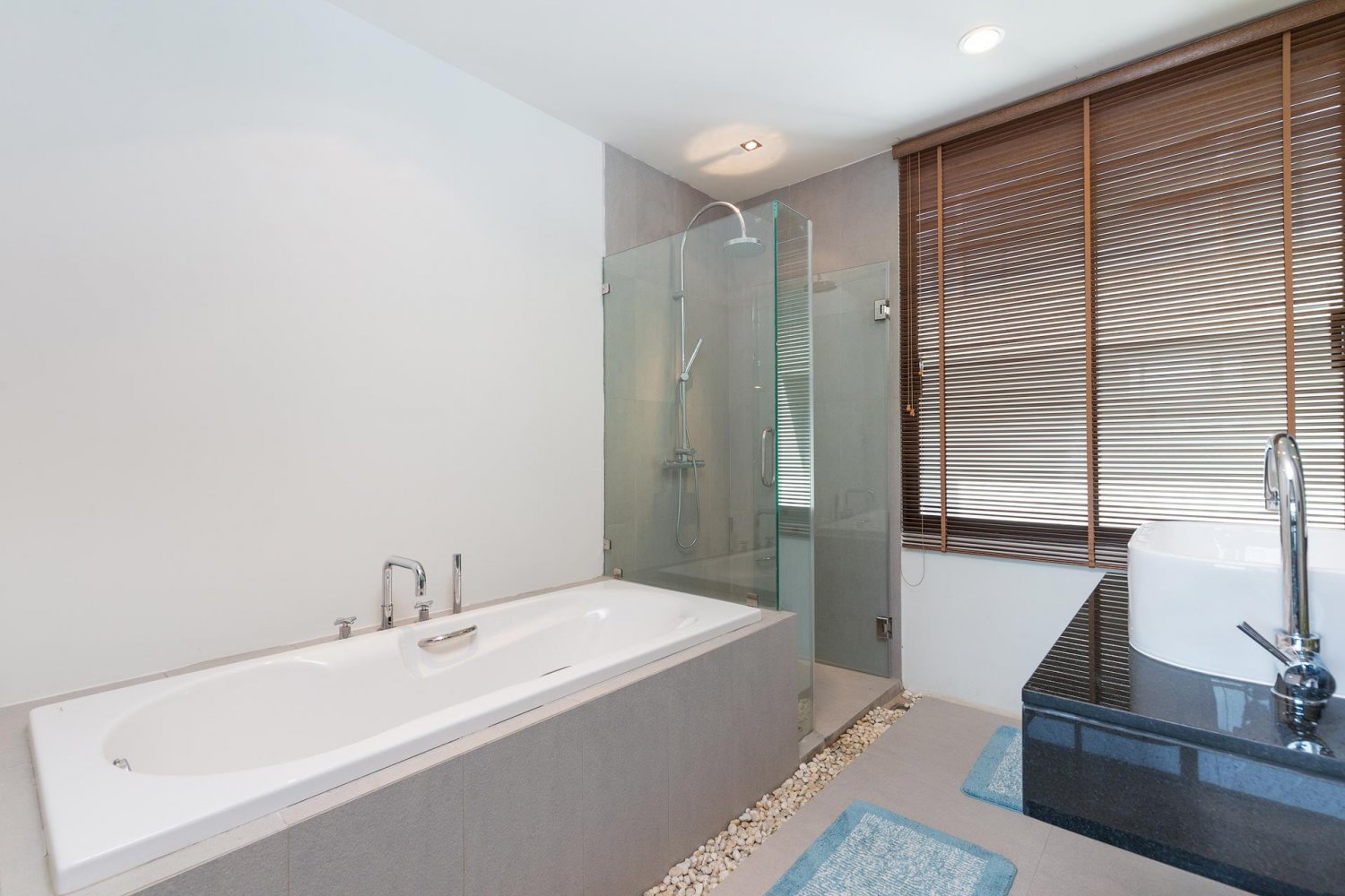 Property image - gallery 13