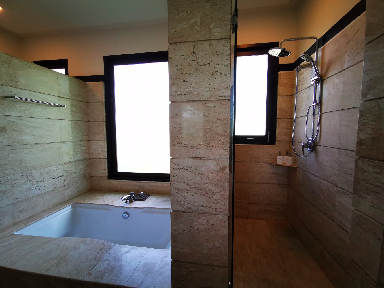 Property image - gallery 16