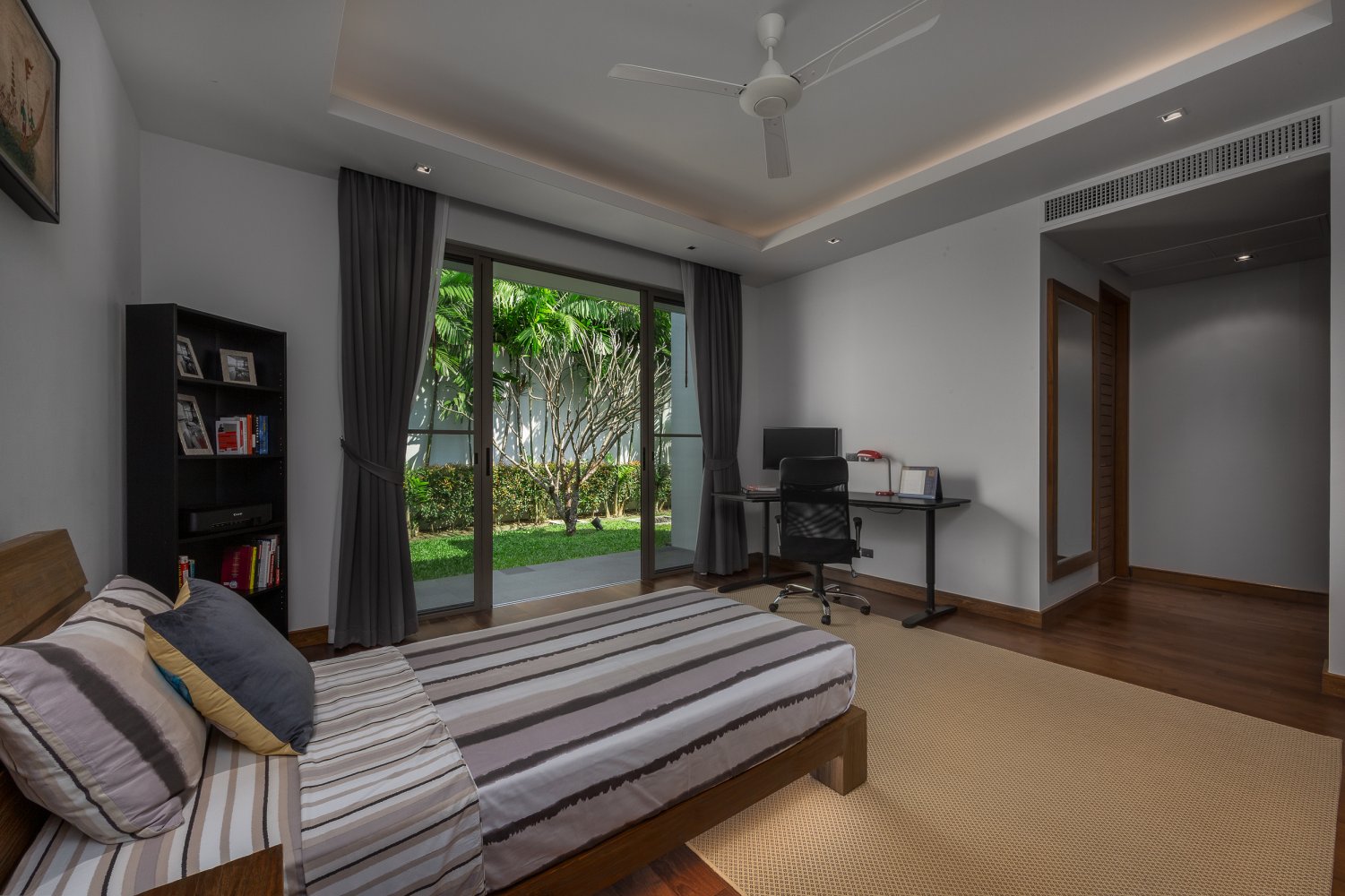 Property image - gallery 98