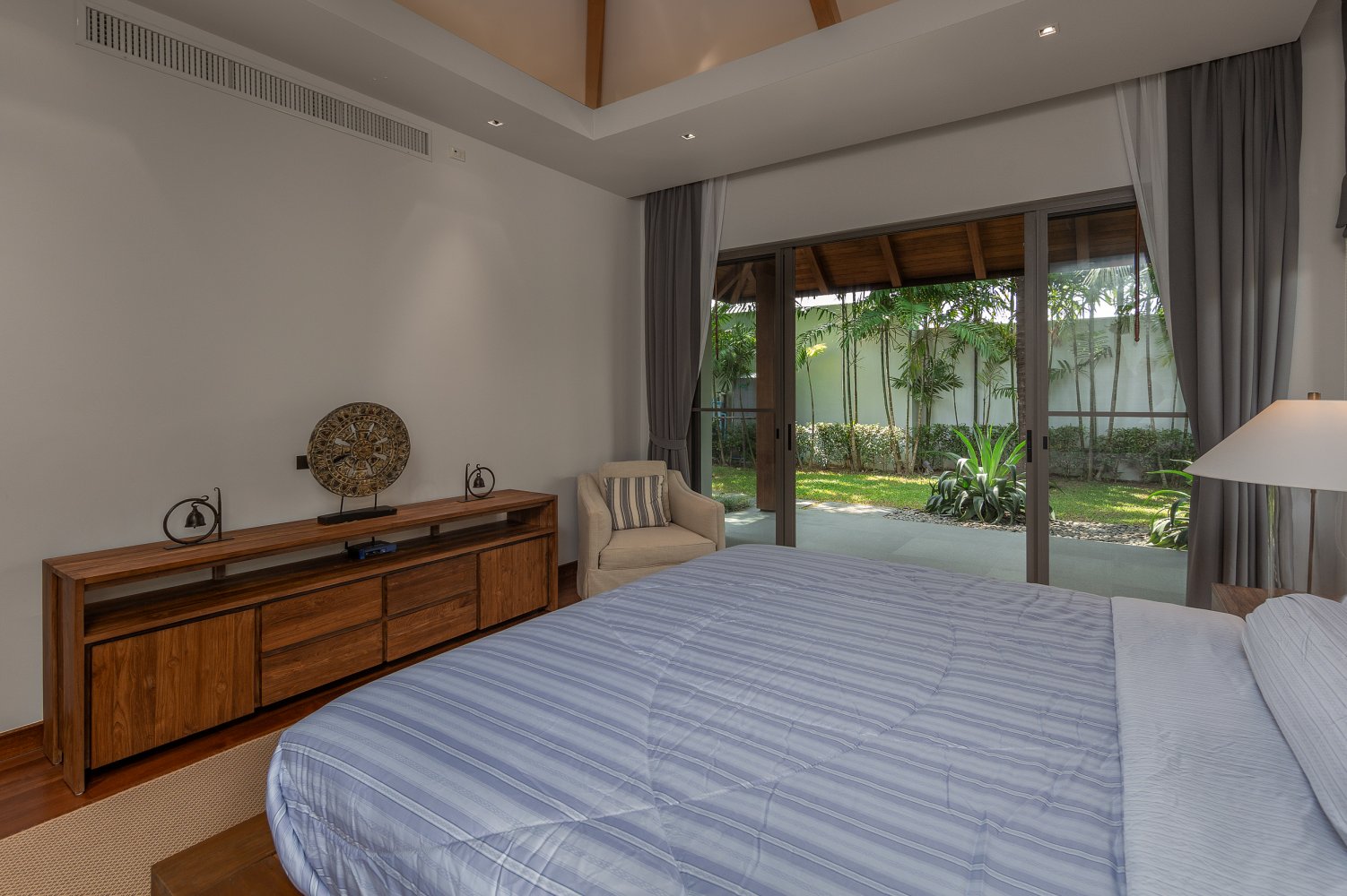 Property image - gallery 76