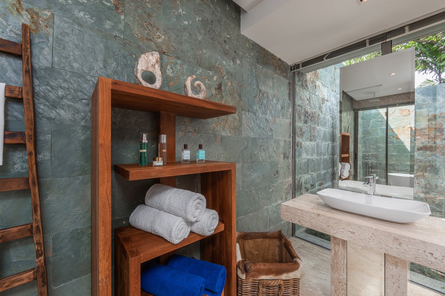 Property image - gallery 90