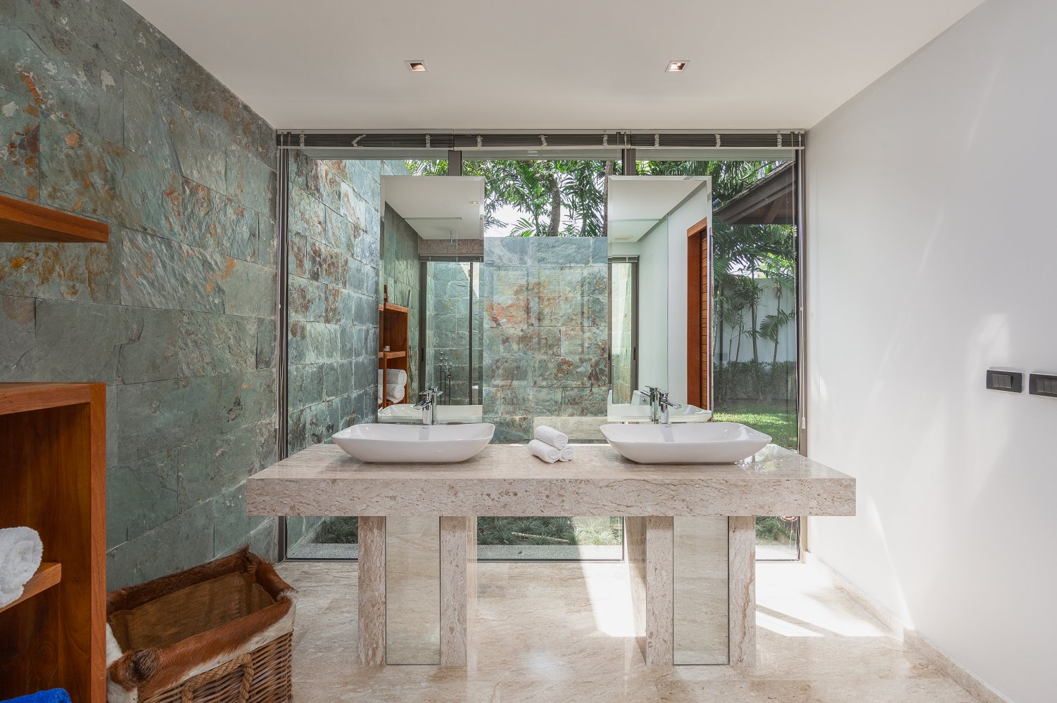 Property image - gallery 89