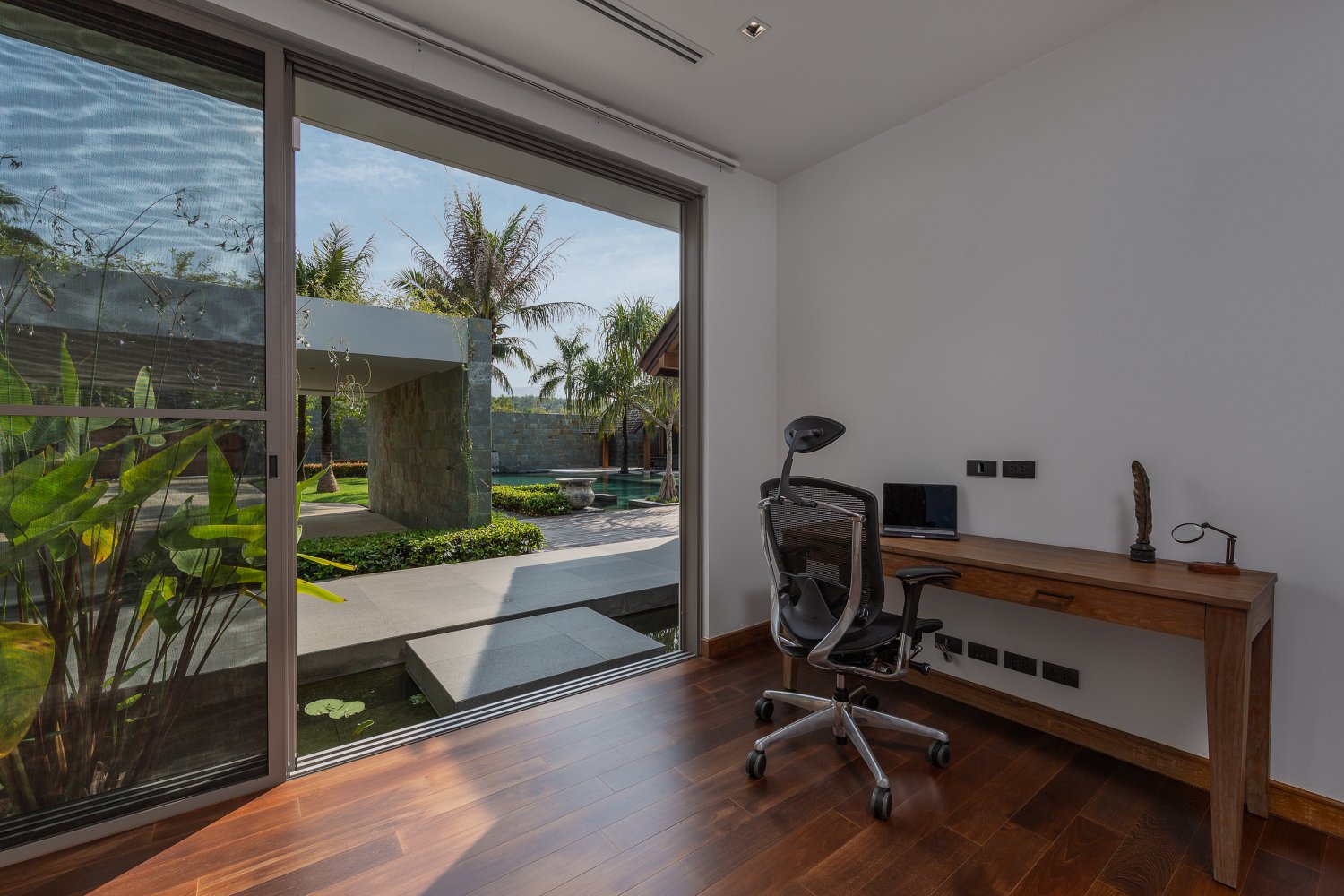 Property image - gallery 108