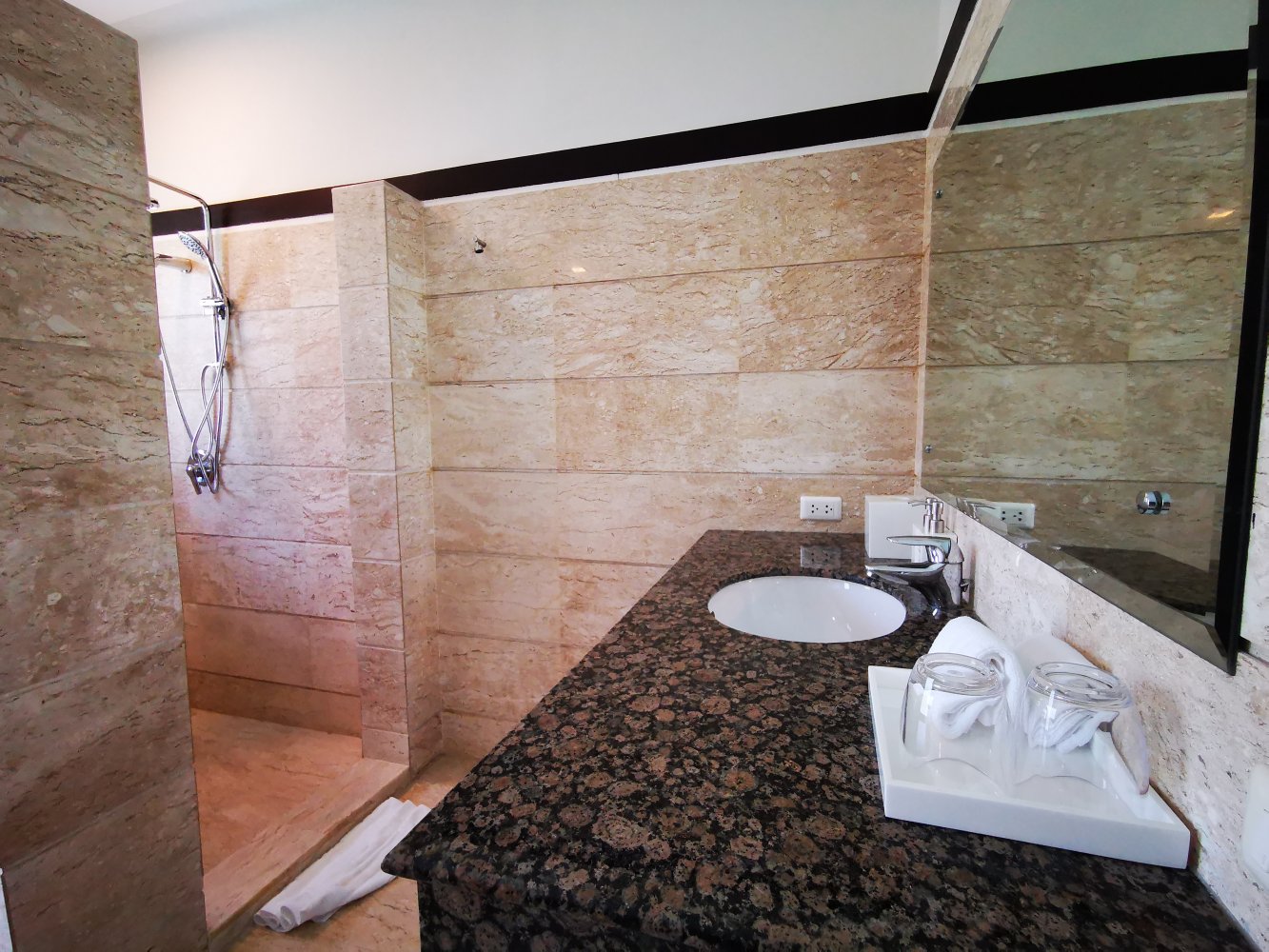 Property image - gallery 22