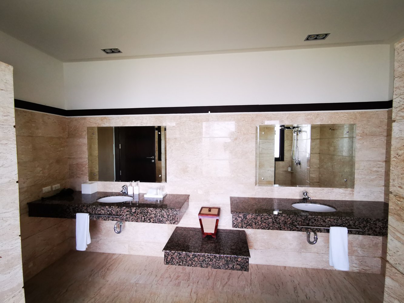 Property image - gallery 17