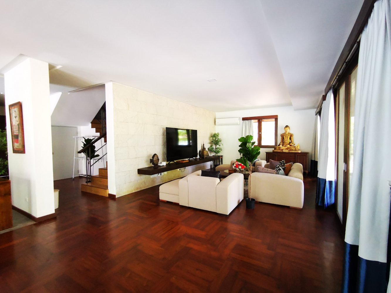 Property image - gallery 8