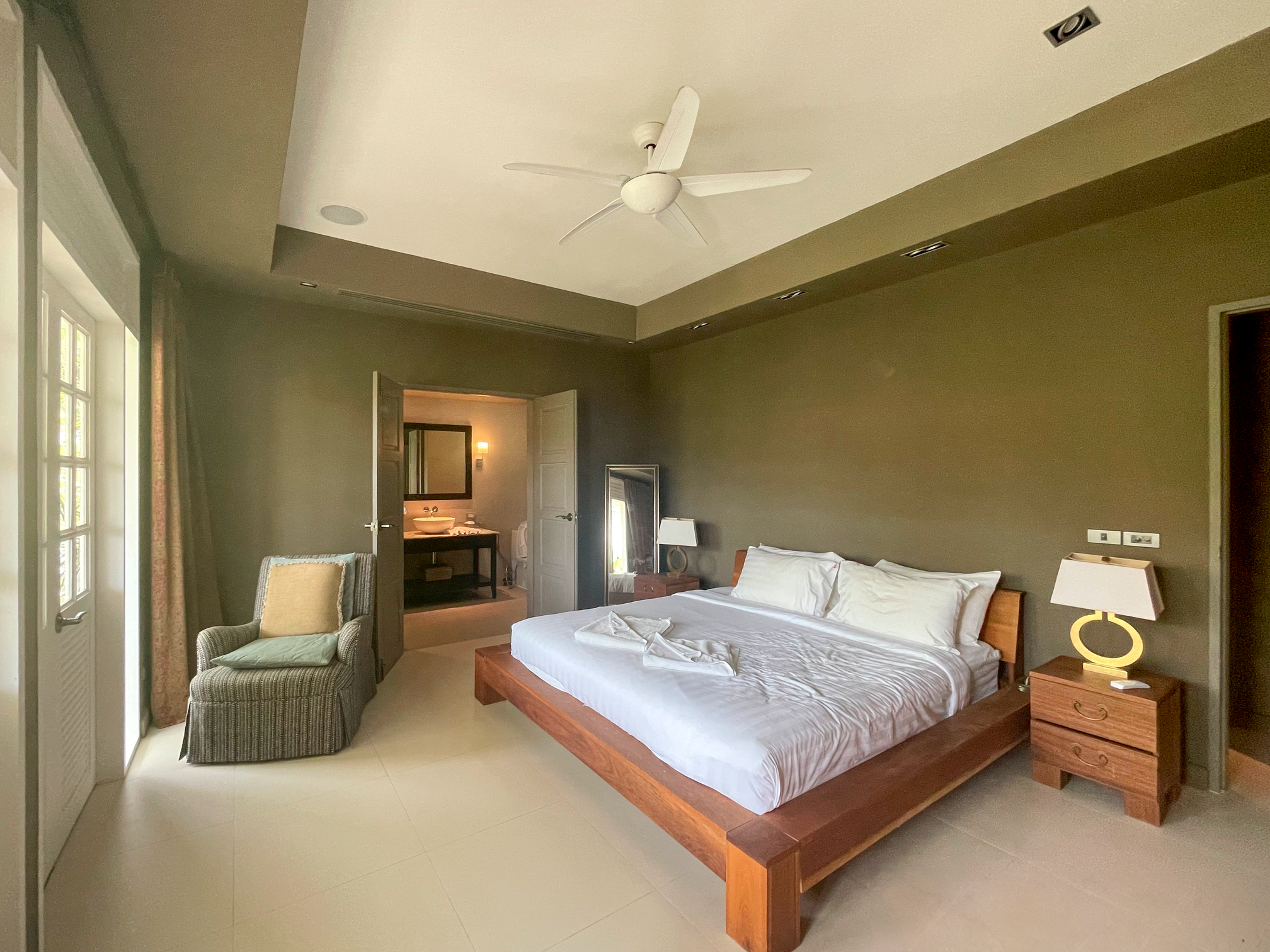 Property image - gallery 9