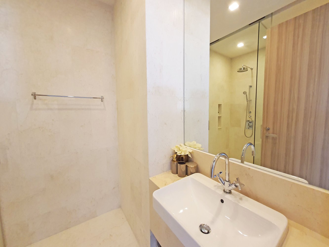 Property image - gallery 24