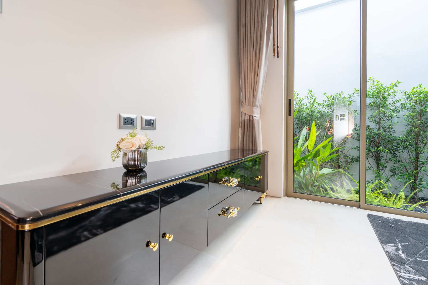 Property image - gallery 26