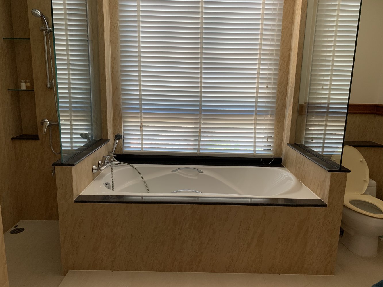 Property image - gallery 19