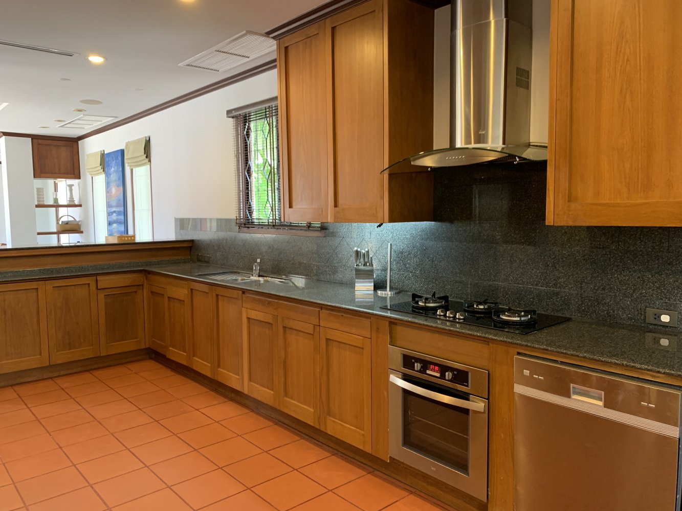 Property image - gallery 12