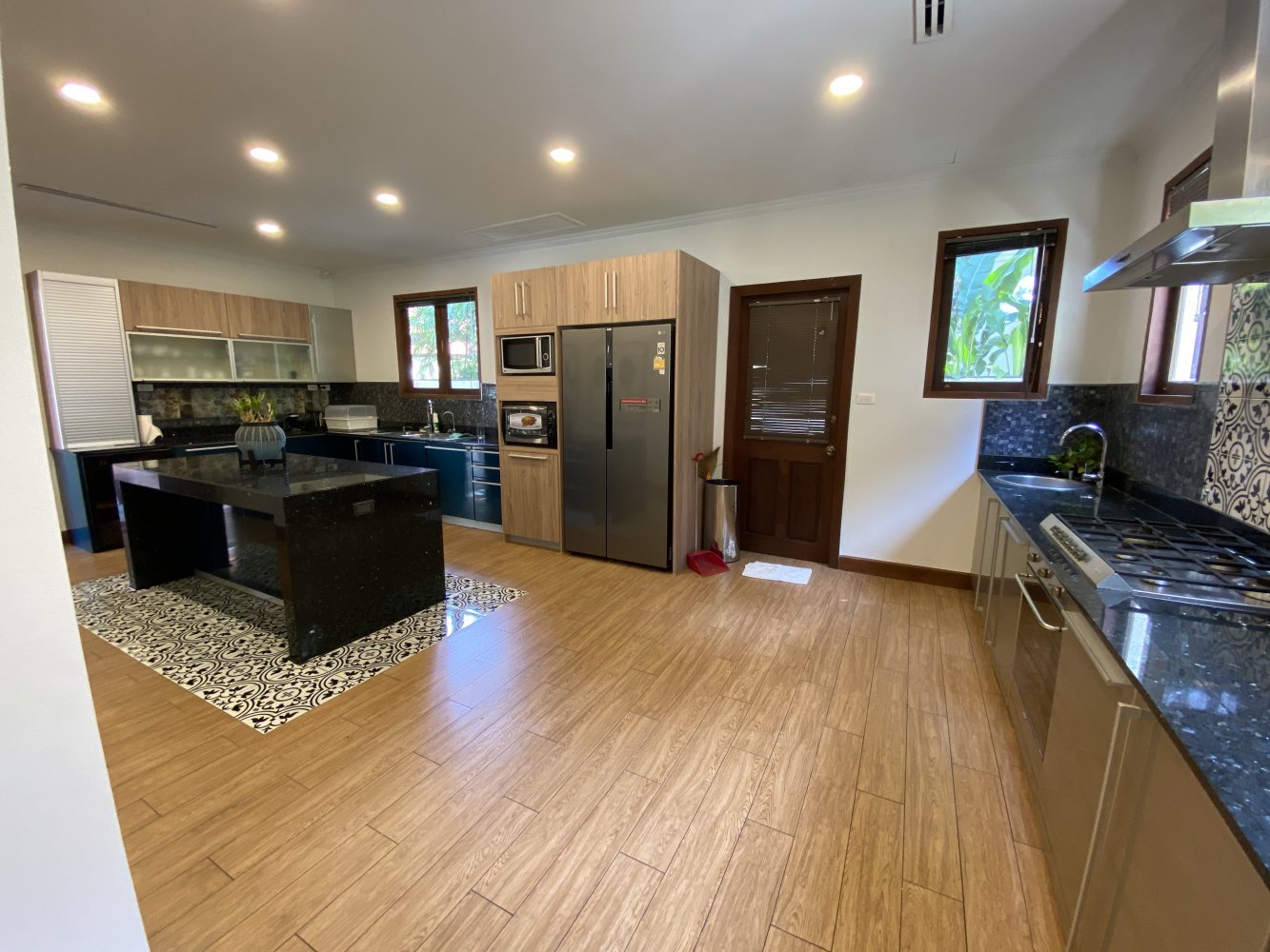 Property image - gallery 14