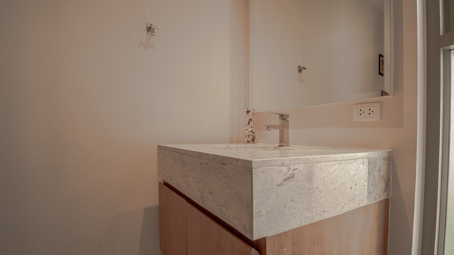 Property image - gallery 25