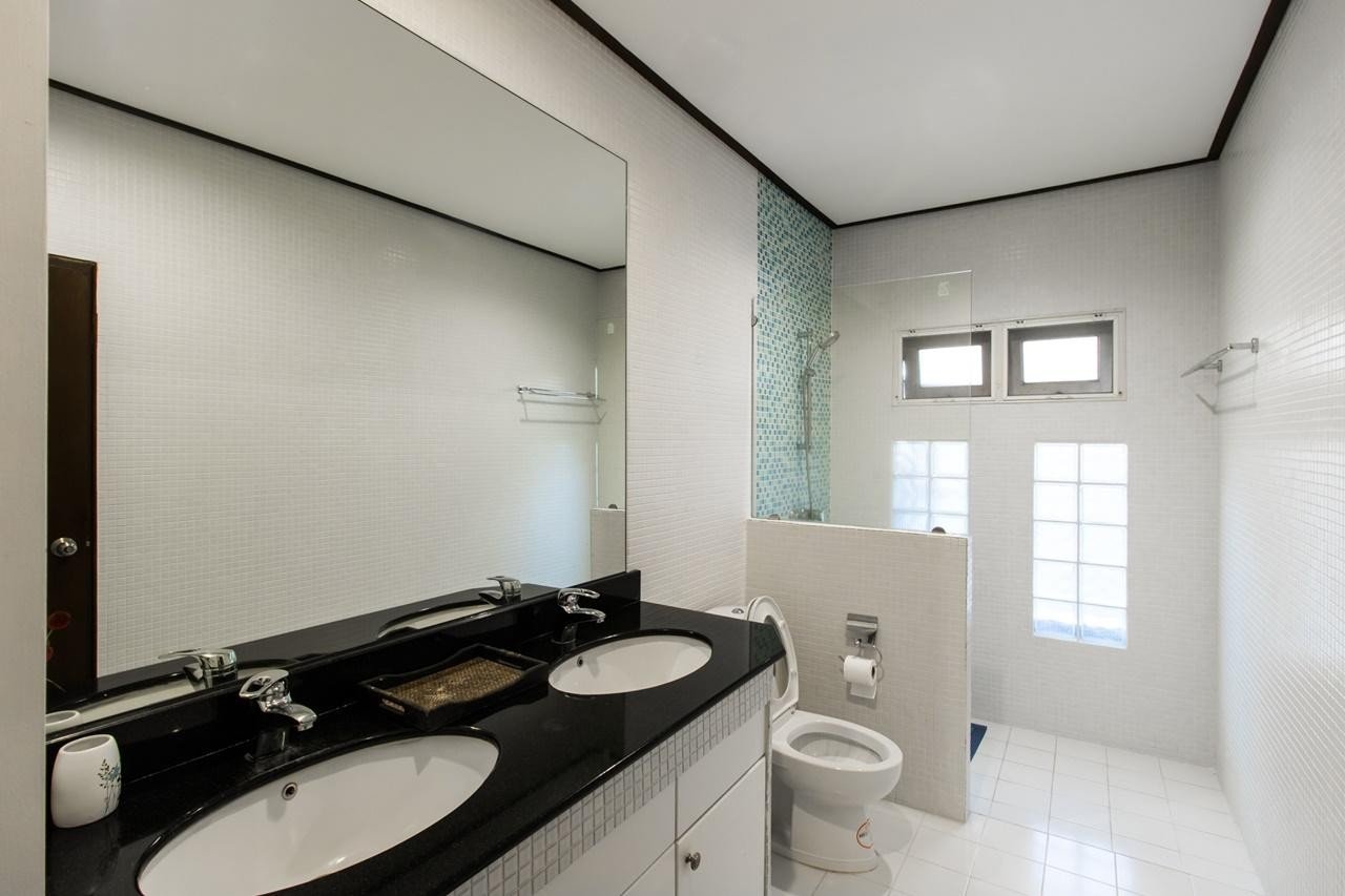 Property image - gallery 11