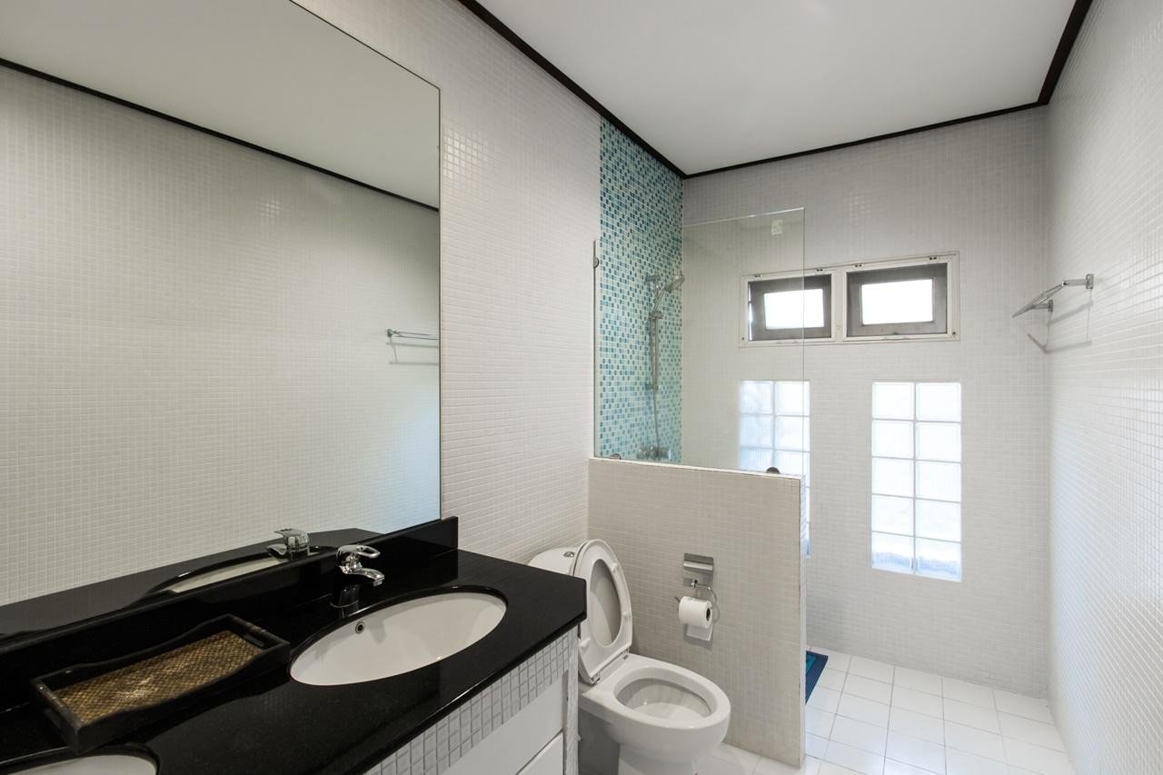 Property image - gallery 9