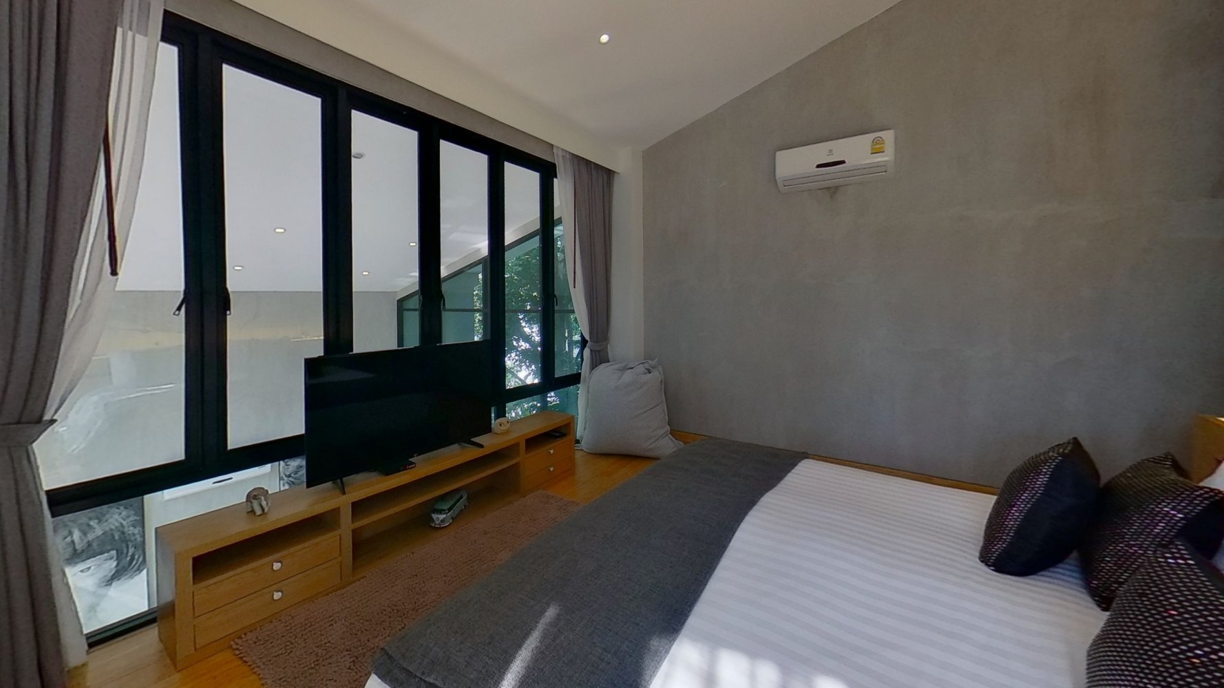 Property image - gallery 11