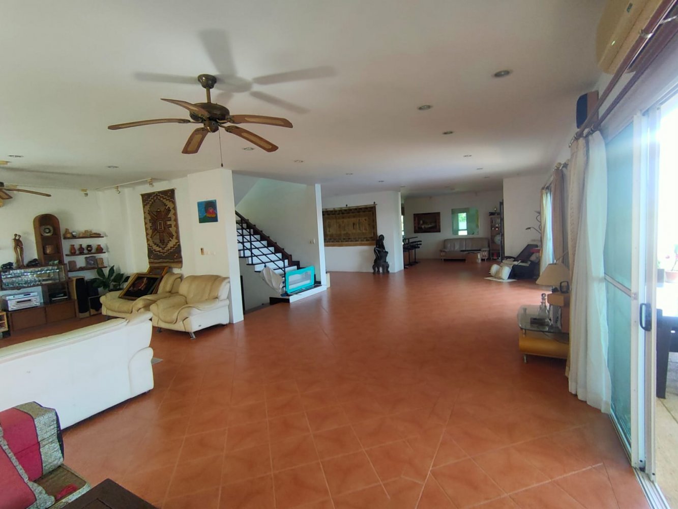 Property image - gallery 9