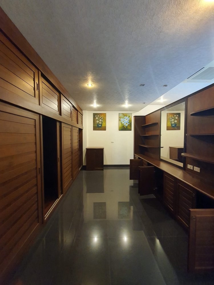 Property image - gallery 7