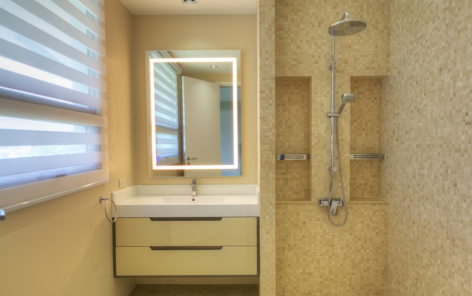 Property image - gallery 53