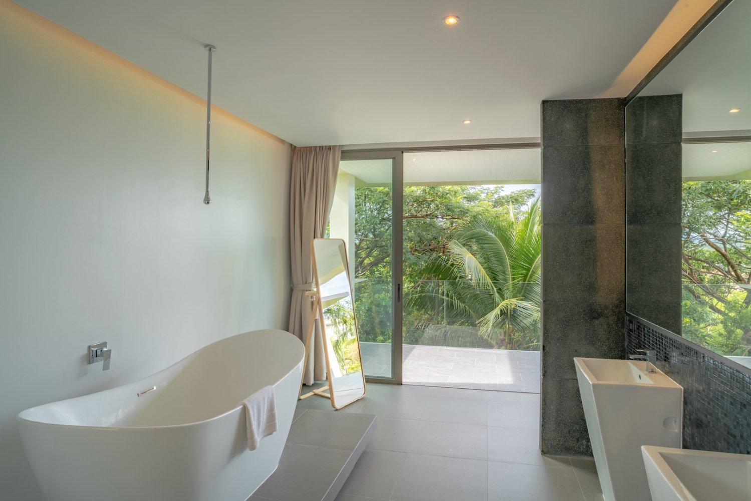 Property image - gallery 12