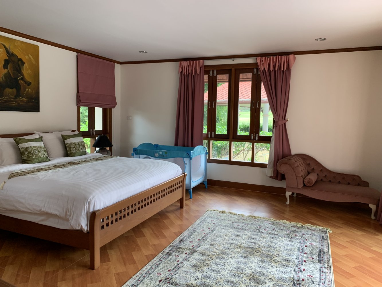 Property image - gallery 13