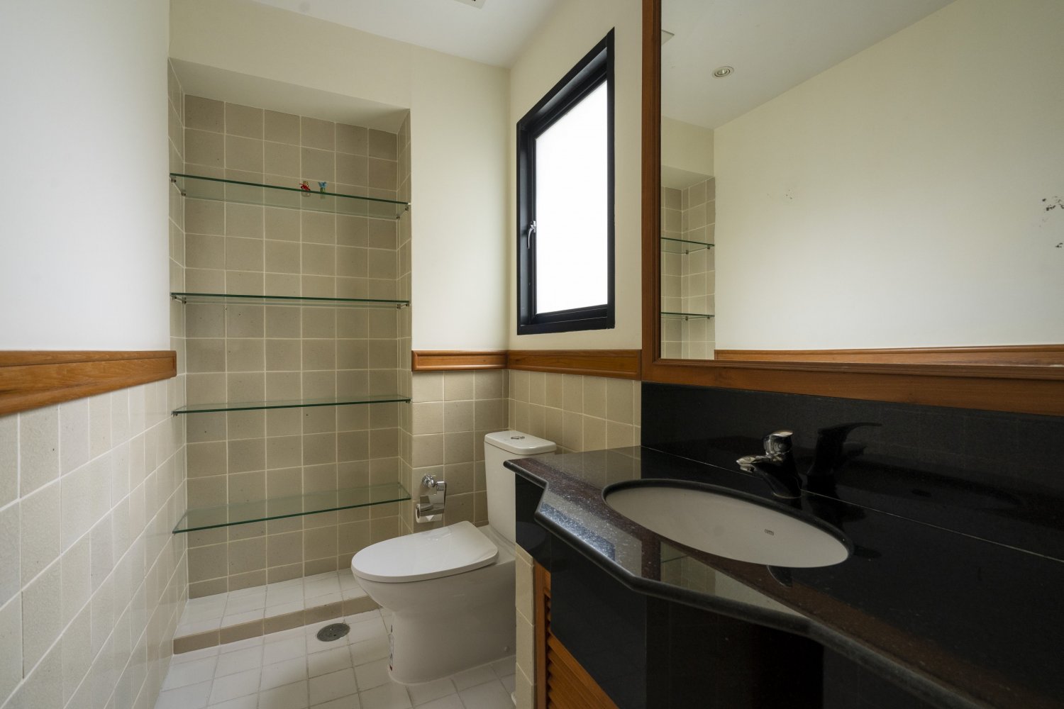 Property image - gallery 63