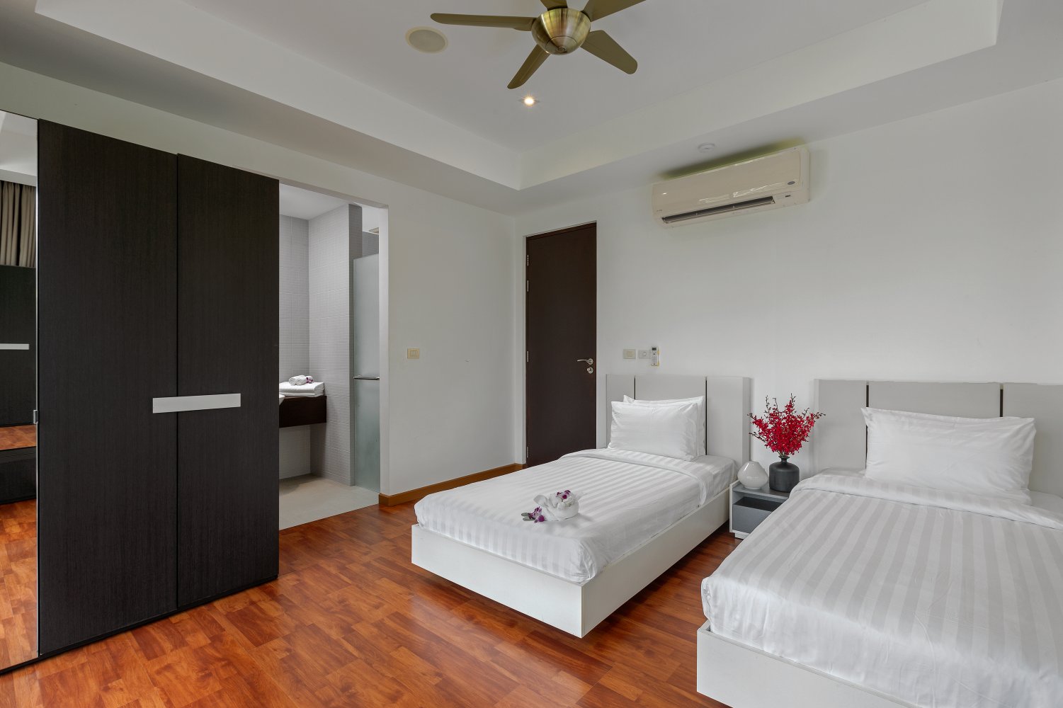 Property image - gallery 19