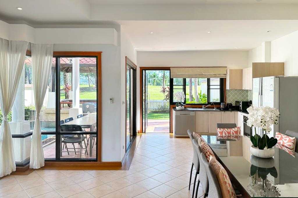 Property image - gallery 11
