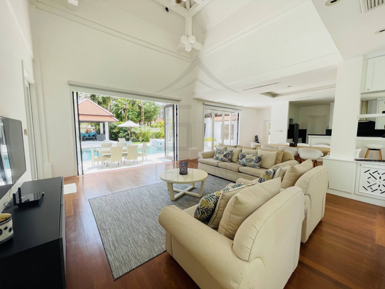 Property image - gallery 8