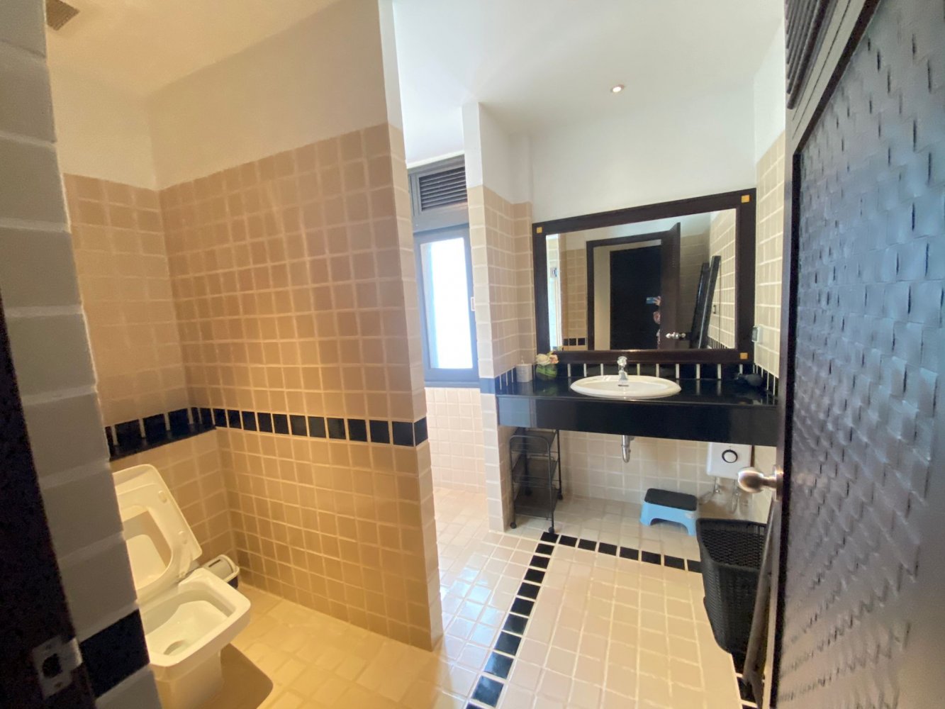 Property image - gallery 28