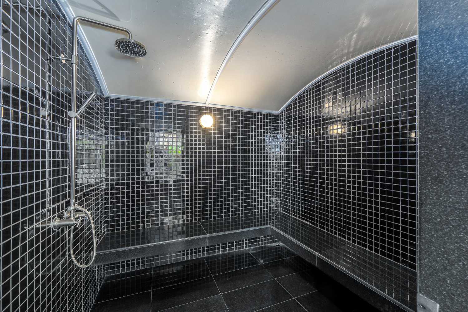 Property image - gallery 26