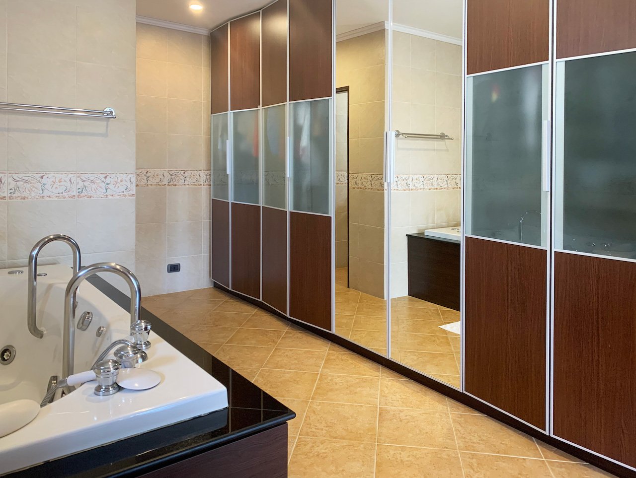 Property image - gallery 30