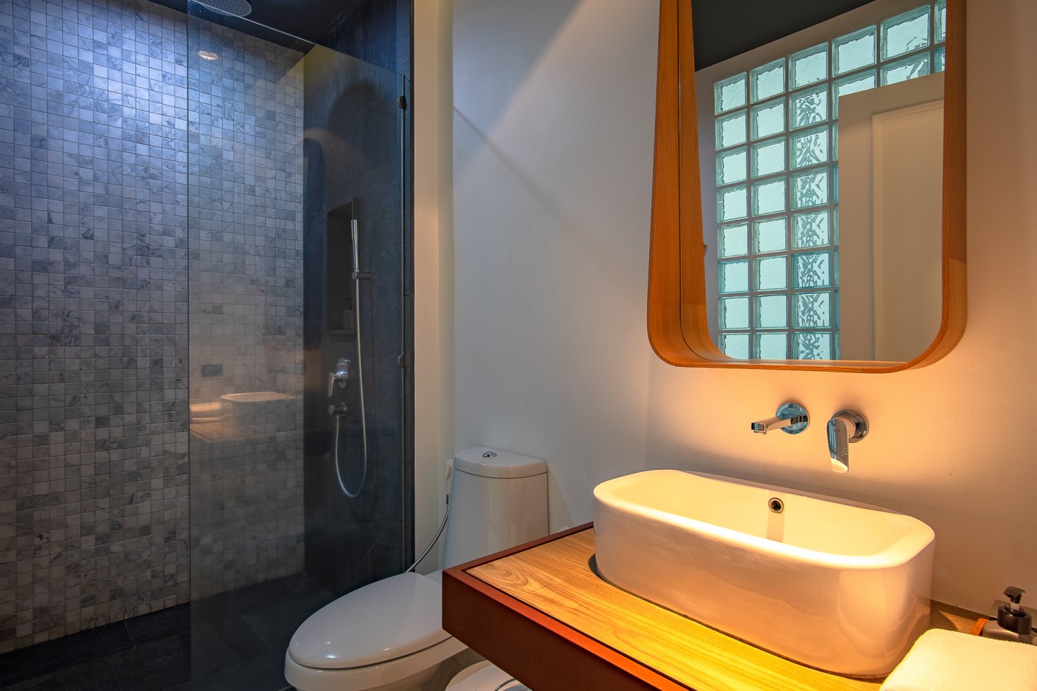 Property image - gallery 11