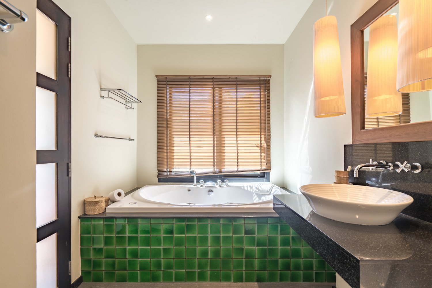 Property image - gallery 38