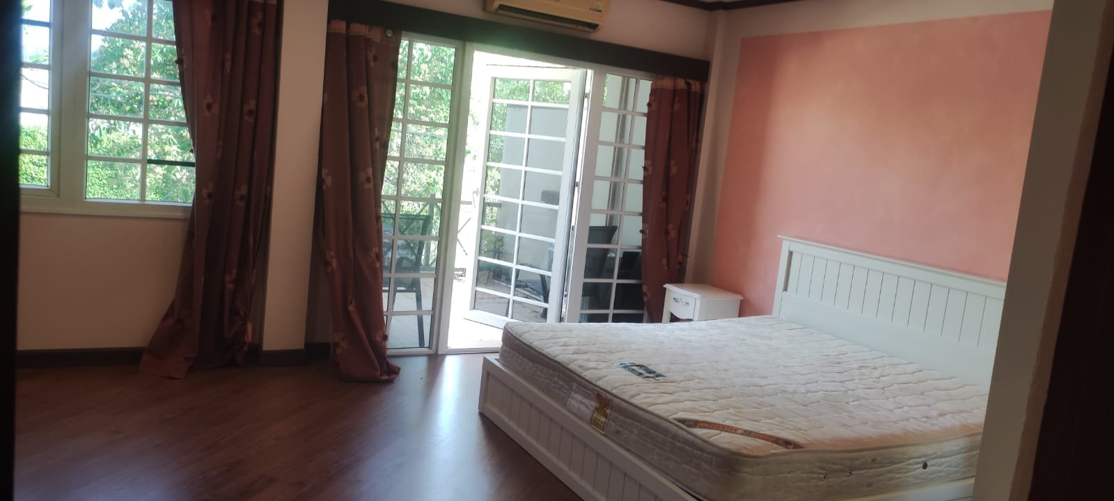 Property image - gallery 18