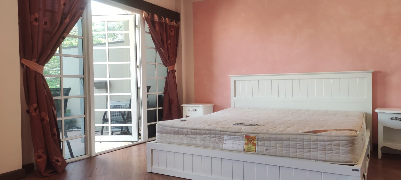 Property image - gallery 14